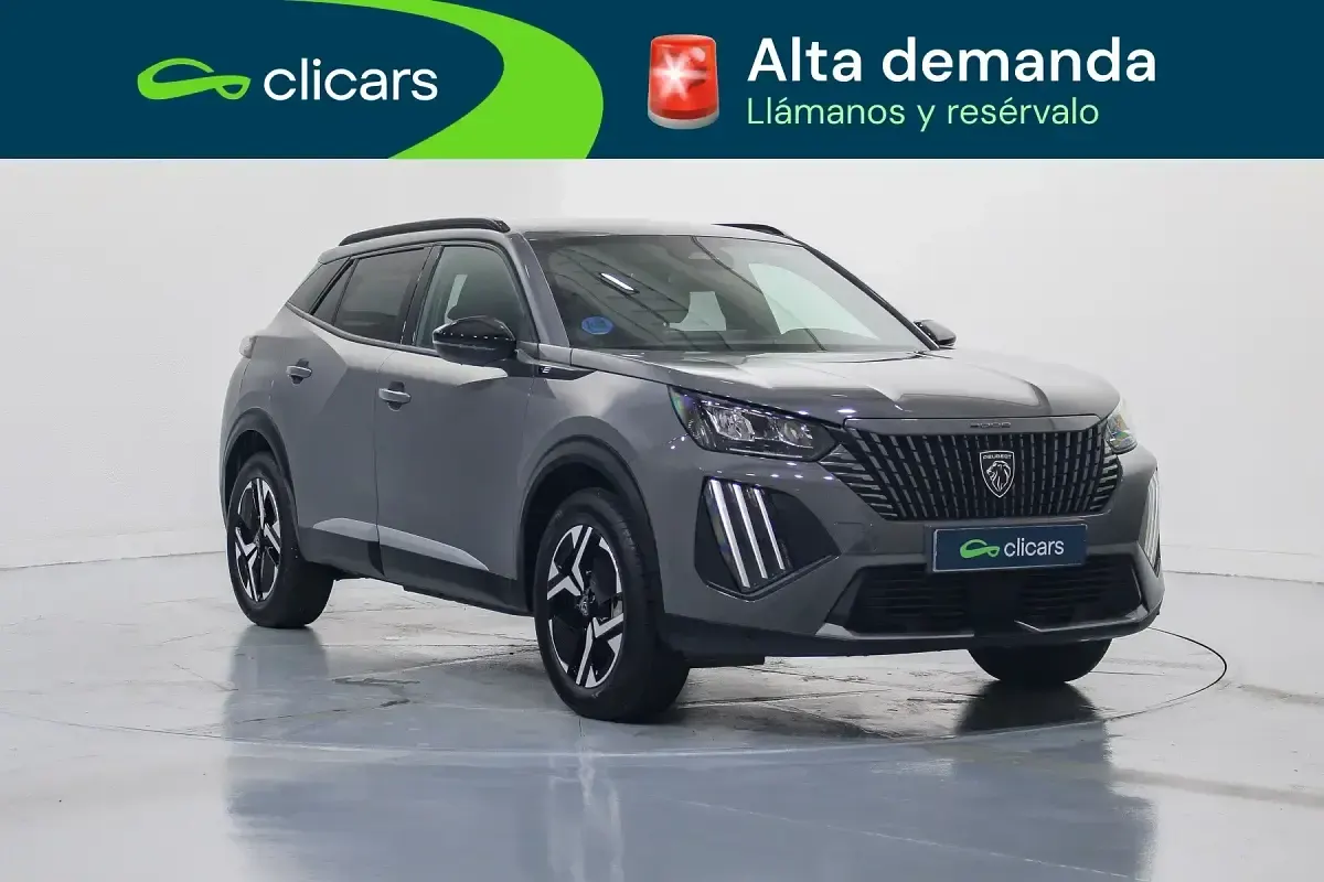 Usado Peugeot e-2008 Allure 114 kW (156 CV) 2025 Gris SUV