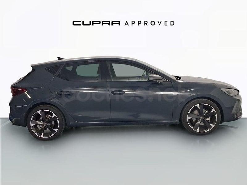 Begagnad Cupra Leon 150 HK (110 kW) 2025 Blå Sedan
