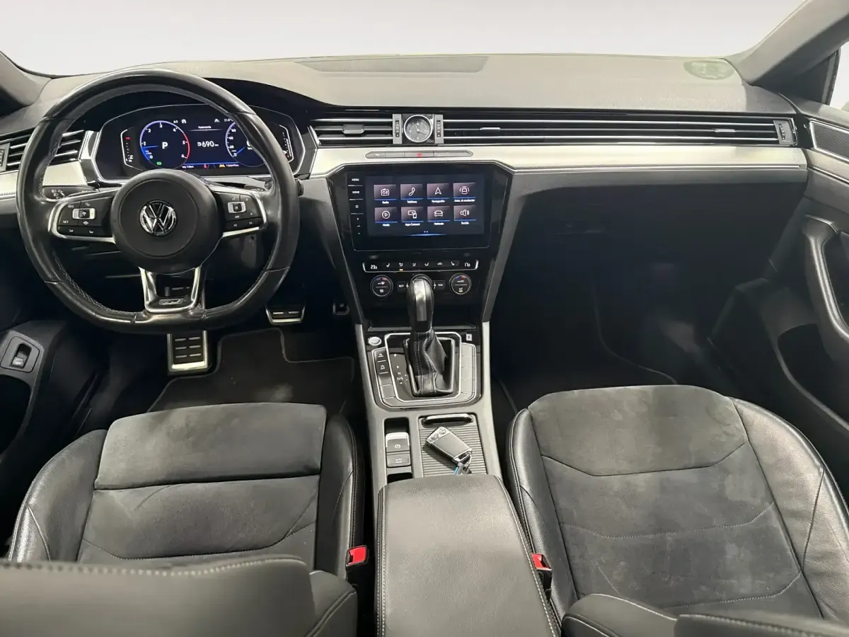 Usado VW Arteon R-line 190 CV (139 kW) 2019 Negro Utilitario