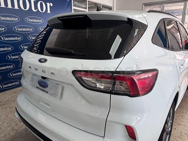 Usado Ford Kuga ST-Line 150 CV (110 kW) 2022 Blanco SUV