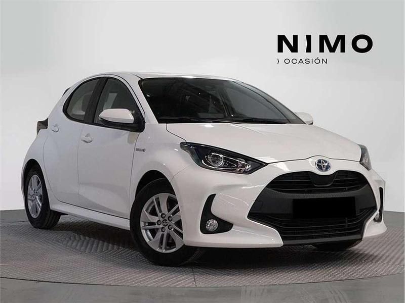 Usado 2022 Toyota Yaris Hybrid Active Utilitario | 20.490 € (Un poco caro) - Imagen 1/4
