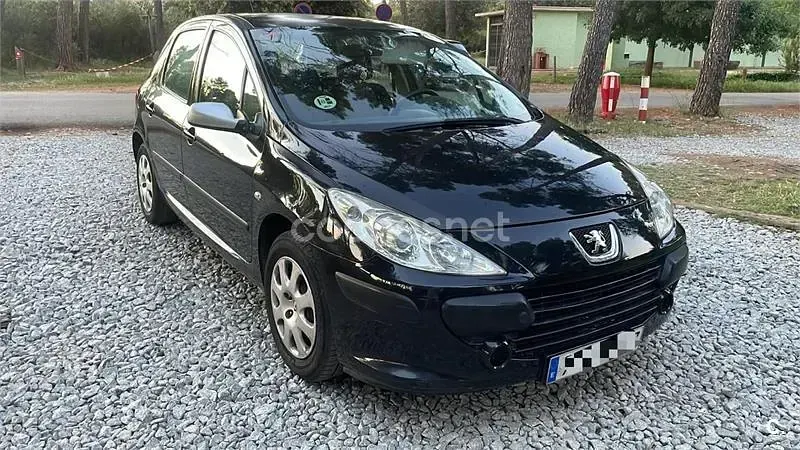 Usado Peugeot 307 90 CV (66 kW) 2006 Negro Berlina