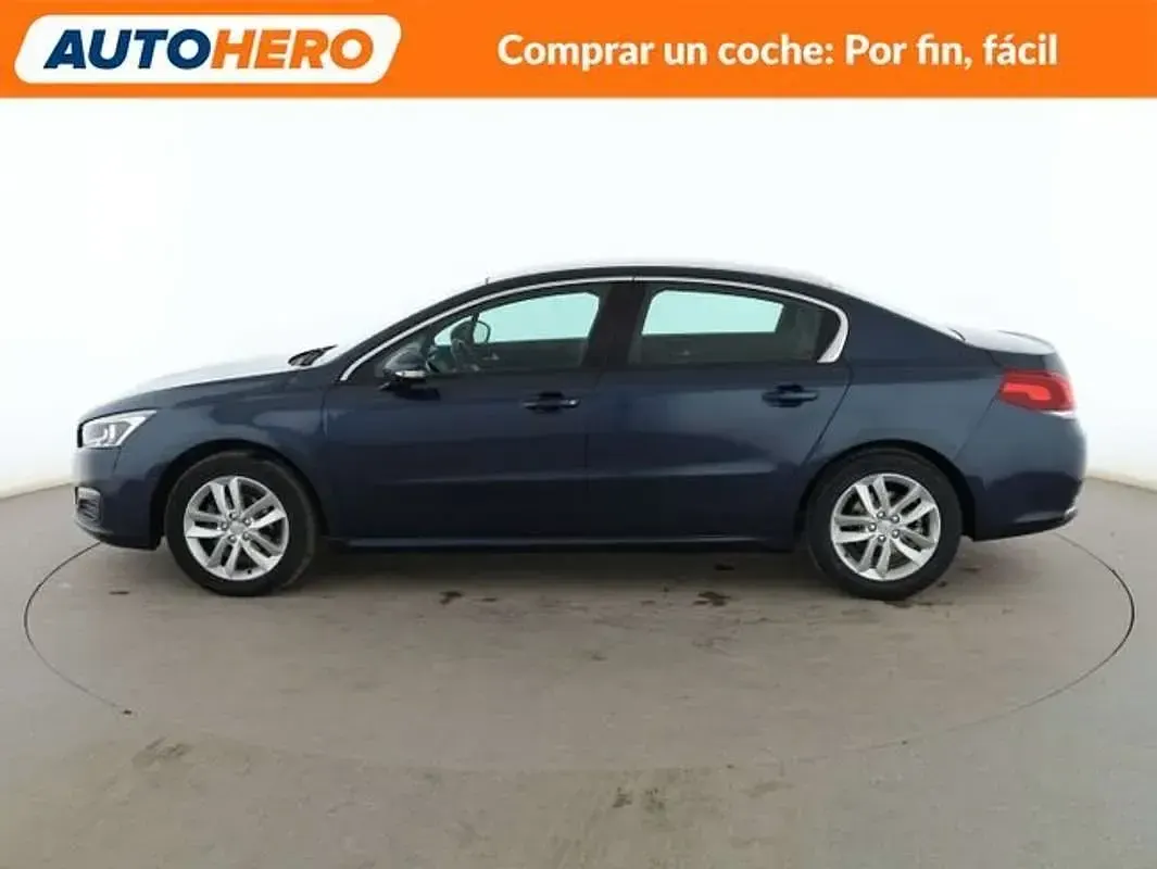 Usado Peugeot 508 Active 120 CV (88 kW) 2017 Azul Berlina