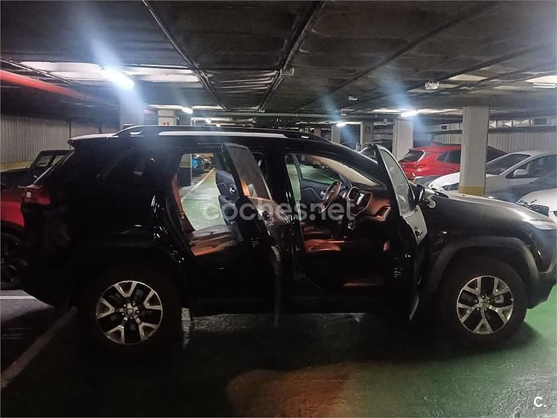 Usado Jeep Cherokee Trailhawk 271 CV (199 kW) 2016 Negro SUV