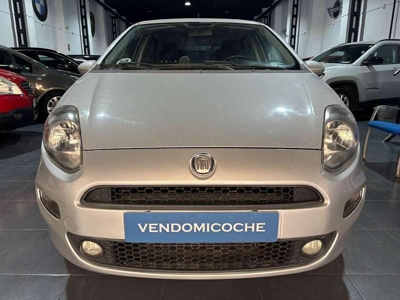 Plateado Usado 2017 Fiat Punto Utilitario | 5490 € (Precio justo) - Imagen 1/4