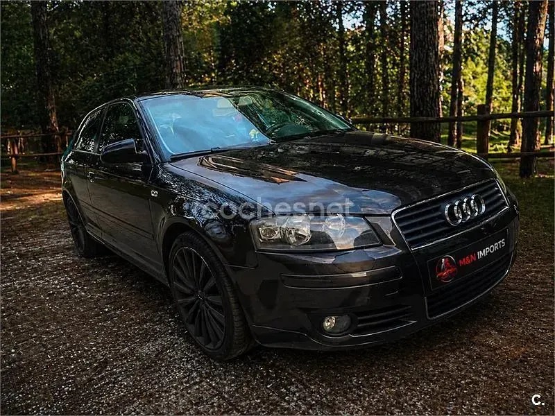 Usado Audi A3 Ambiente 102 CV (75 kW) 2004 Negro Utilitario