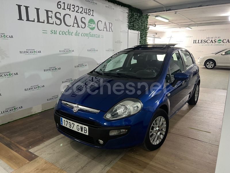 Azul Usado 2010 Fiat Punto Dynamic Utilitario | 5999 € (Caro) - Imagen 1/4