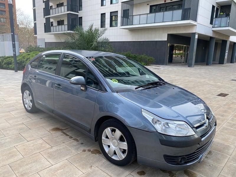 Usado Citroën C4 110 CV (80 kW) 2007 Gris / plata Berlina
