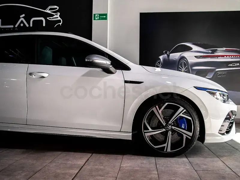 Usado VW Golf VIII R 320 CV (235 kW) 2023 Blanco Berlina