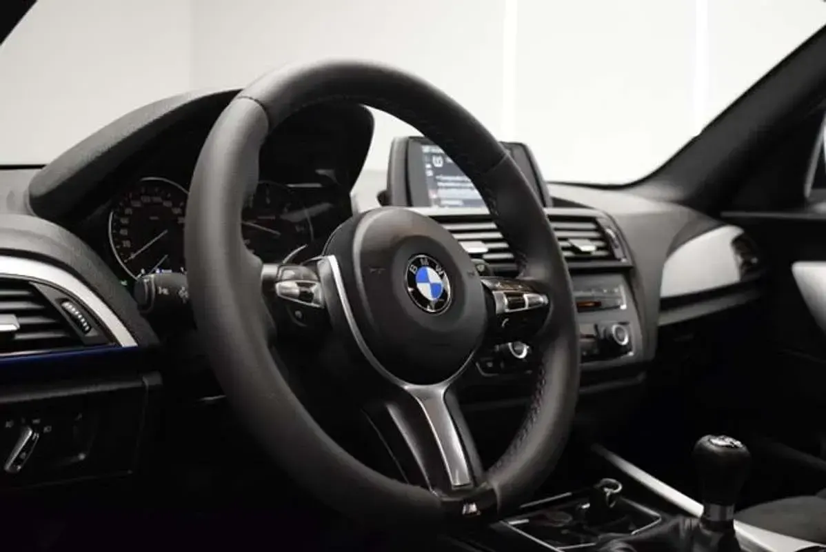 Usado BMW 116 116 CV (85 kW) 2014 Blanco Utilitario