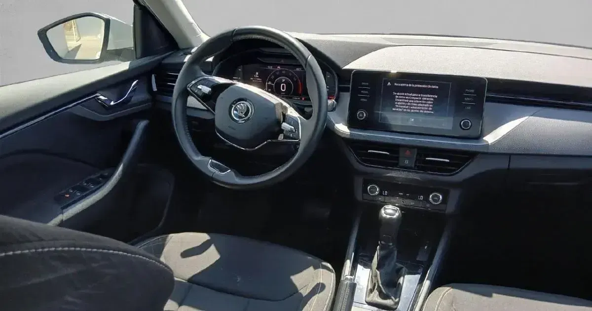 Usado Skoda Kamiq Ambition 110 CV (80 kW) 2021 SUV