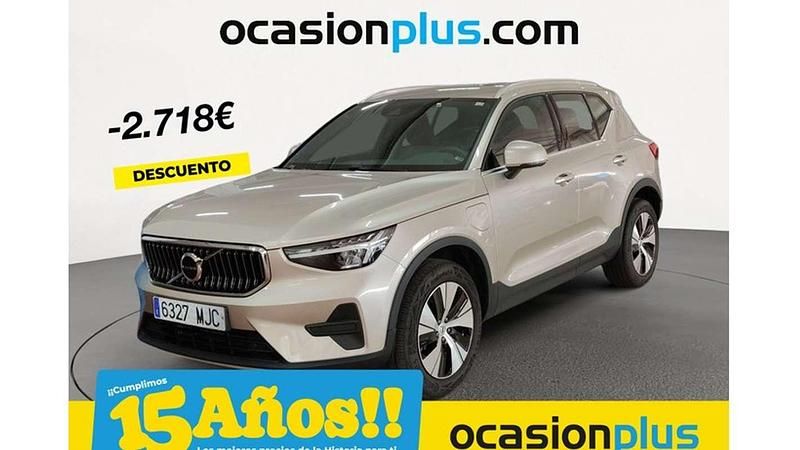 Gris Usado 2023 Volvo XC40 Core SUV | 27.182 € (Buen precio) - Imagen 1/4