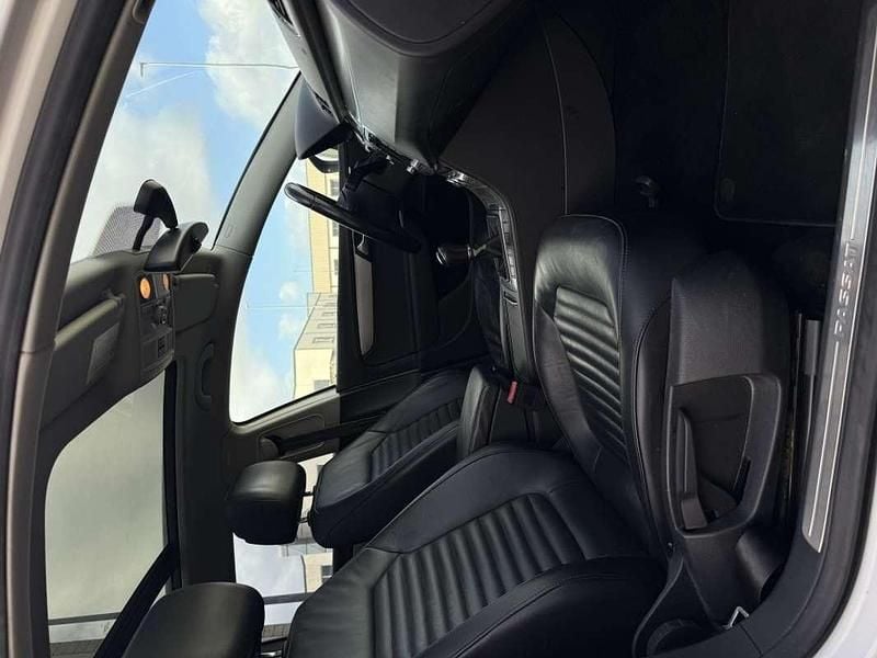 Usado VW Passat Highline 140 CV (102 kW) 2013 Blanco Berlina