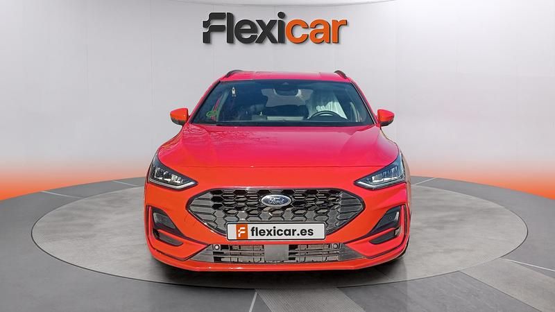 Usado Ford Focus ST-Line 120 CV (88 kW) 2022 Burdeos Utilitario