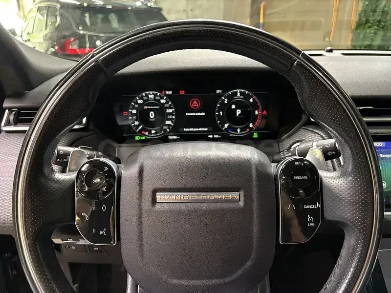 Usado Land Rover Range Rover Velar R-Dynamic 300 CV (220 kW) 2017 Negro SUV