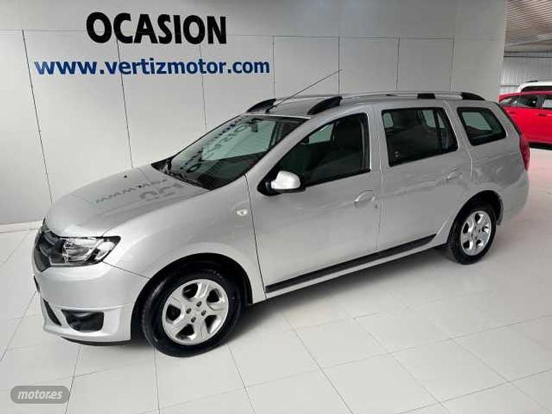 Plateado Usado 2015 Dacia Logan Lauréate Berlina | 8900 € (Precio justo) - Imagen 1/4