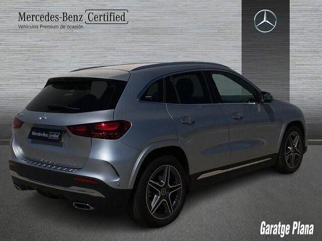 Usado Mercedes GLA200 163 CV (119 kW) 2026 Plata hightech SUV