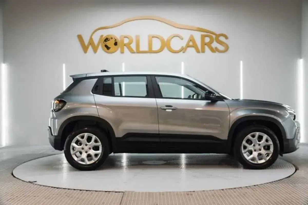 Usado Jeep Avenger Altitude 101 CV (74 kW) 2023 Gris SUV
