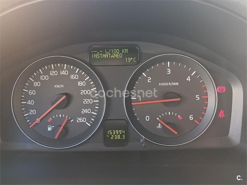 Usado Volvo V50 Momentum 109 CV (80 kW) 2009 Azul Familiar