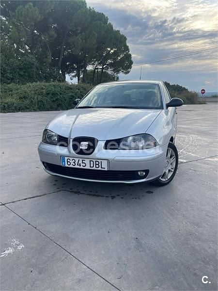 Gris / plata Usado 2004 Seat Ibiza Stella Berlina | 3250 € (Buen precio) - Imagen 1/4