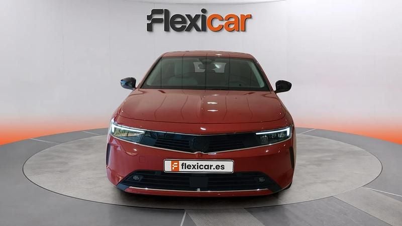 Usado Opel Astra Elegance 131 CV (96 kW) 2023 Rojo Utilitario
