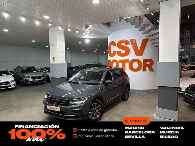Usado VW Tiguan Life 245 CV (180 kW) 2023 Gris / plata SUV