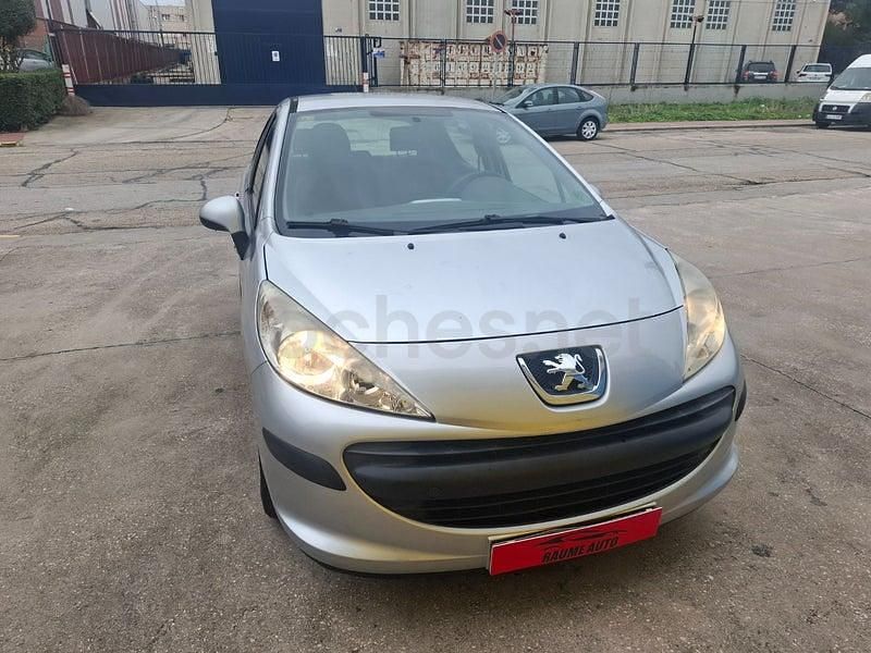 Usado Peugeot 207 75 CV (55 kW) 2009 Gris / plata Berlina