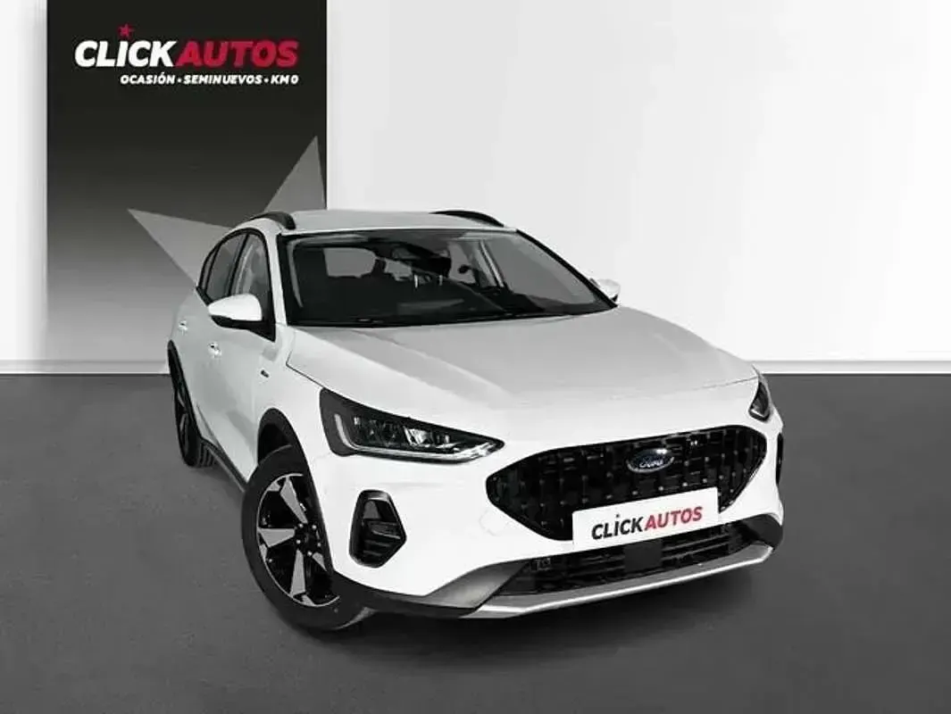 Używany Ford Focus Active 125 KM (91 kW) 2024 Biały Sedan/Limuzyna