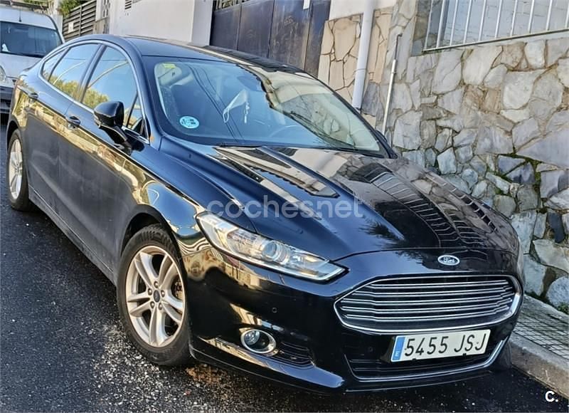 Usado Ford Mondeo Titanium 150 CV (110 kW) 2016 Negro Berlina
