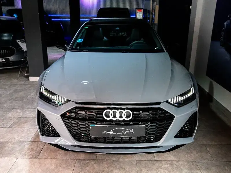 Usado Audi A7 Sportback Advanced Plus 600 CV (441 kW) 2020 Gris / plata Utilitario