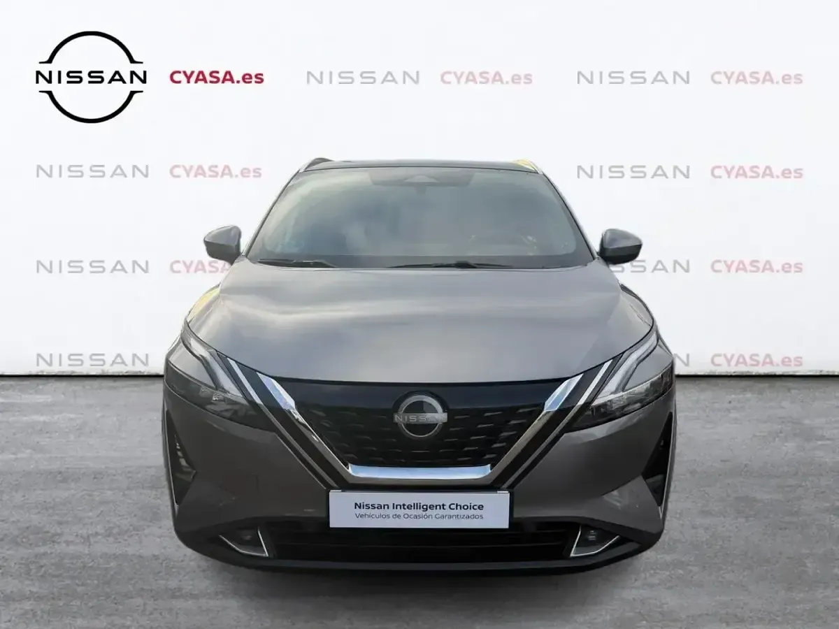 Usado Nissan Qashqai Tekna 190 CV (139 kW) 2023 Gris / plata SUV