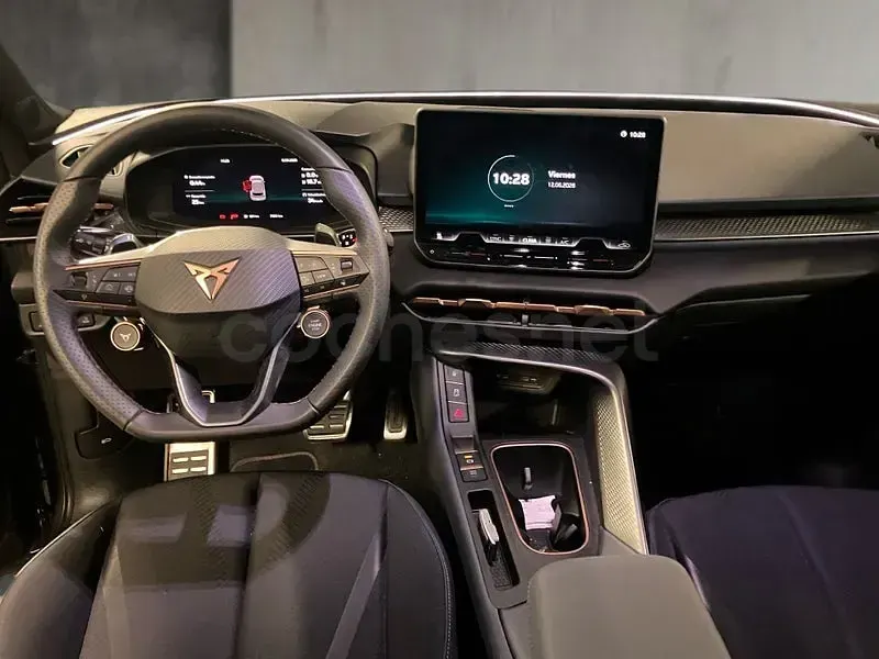 Usado Cupra Terramar 204 CV (150 kW) 2026 Gris / plata SUV