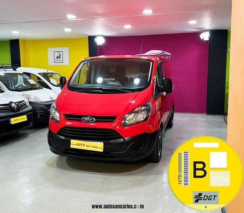 Usado Ford Transit Custom Ambiente 100 CV (73 kW) 2015 Rojo Van