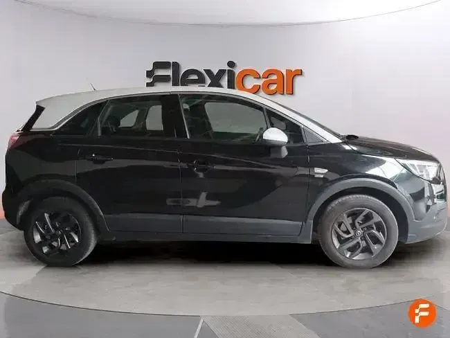 Usado Opel Crossland X Edition 110 CV (80 kW) 2020 Negro SUV