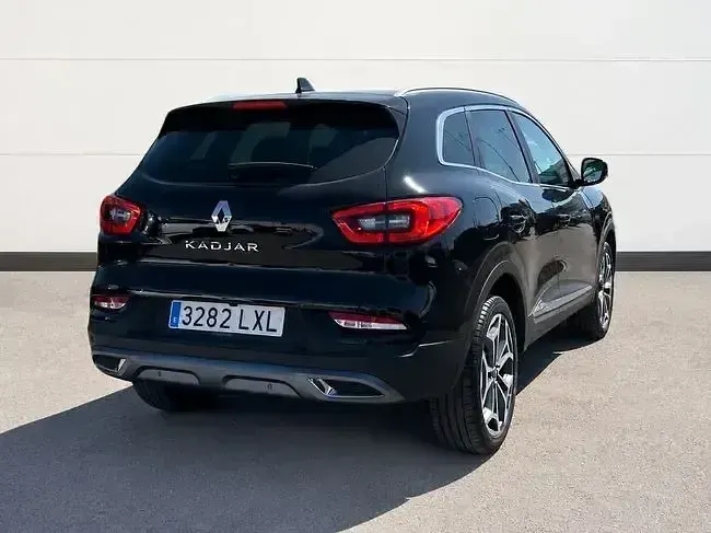 Usado Renault Kadjar Zen 140 CV (102 kW) 2022 Negro SUV