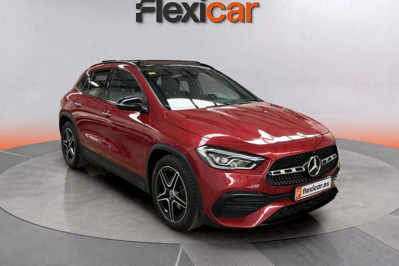Usado Mercedes GLA200 151 CV (111 kW) 2020 Rojo SUV