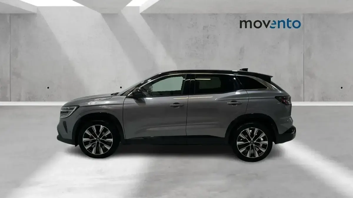 Usado Renault Austral Techno 140 CV (102 kW) 2023 Gris / plata SUV