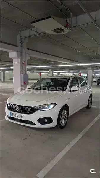 Usado Fiat Tipo Pop 95 CV (69 kW) 2017 Blanco Berlina