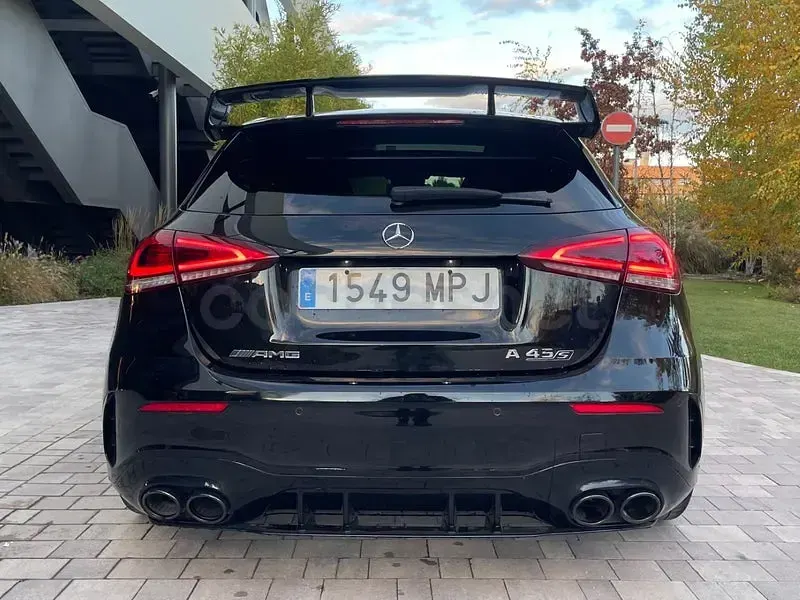 Usado Mercedes A45 AMG 421 CV (309 kW) 2021 Negro Berlina