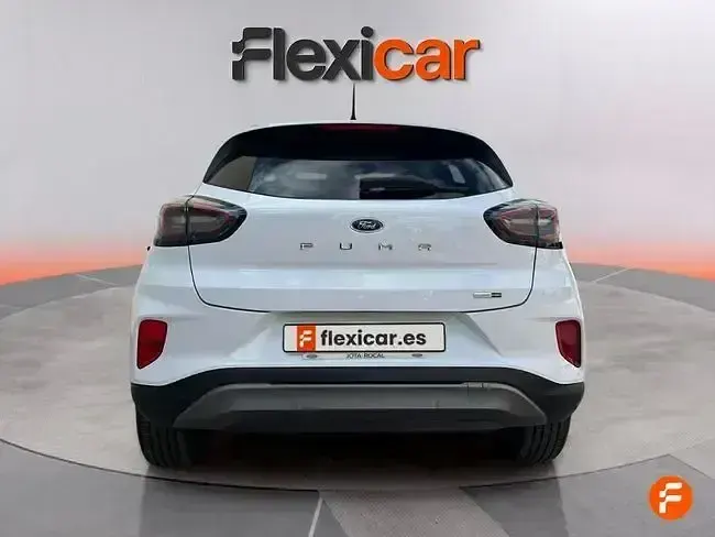 Usado Ford Puma Titanium 125 CV (91 kW) 2022 Blanco SUV