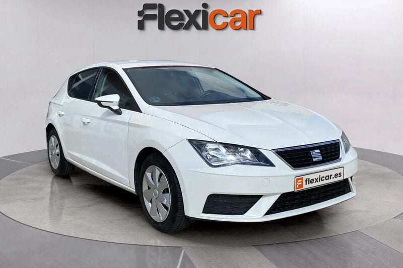 Blanco Usado 2019 Seat Leon Reference Berlina | 9990 € (Super precio) - Imagen 1/4