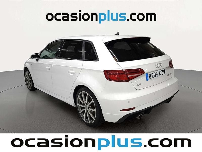 Usado Audi A3 S-Line 115 CV (84 kW) 2019 Blanco Berlina