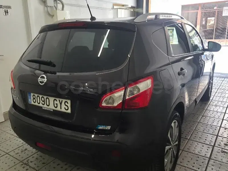 Usado Nissan Qashqai Premium Edition 106 CV (77 kW) 2010 Gris / plata SUV