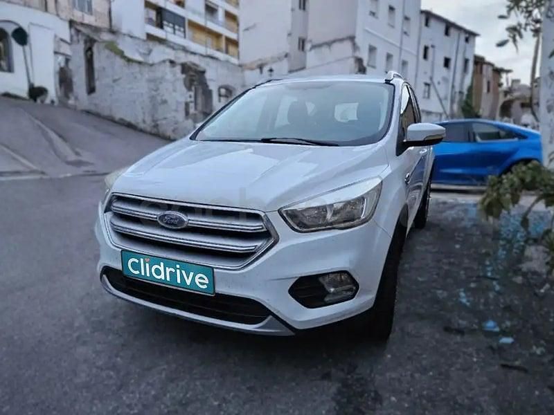 Usado Ford Kuga Vignale 120 CV (88 kW) 2017 Blanco SUV