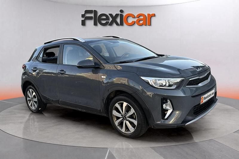 Gris Usado 2022 Kia Stonic 2 SUV | 15.490 € (Precio justo) - Imagen 1/4