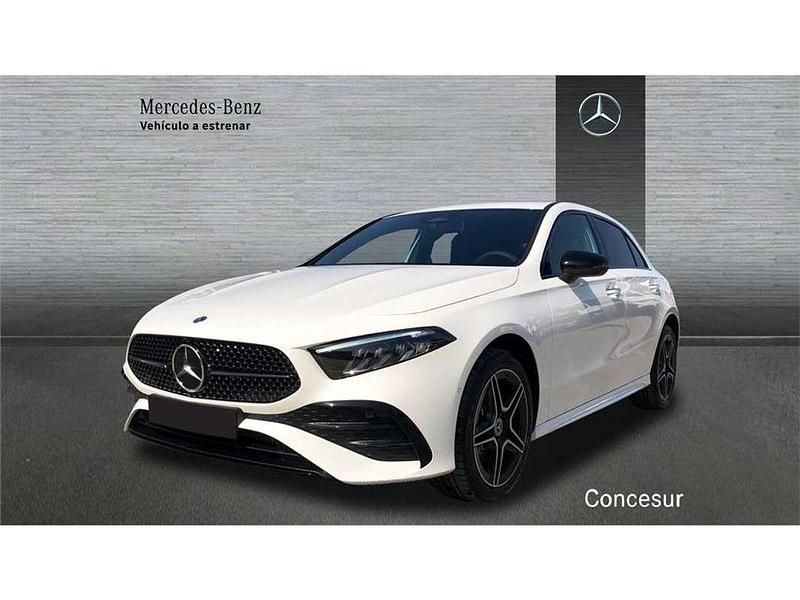 Blanco Nuevo 2025 Mercedes A200 Berlina | 39.900 € (Caro) - Imagen 1/4