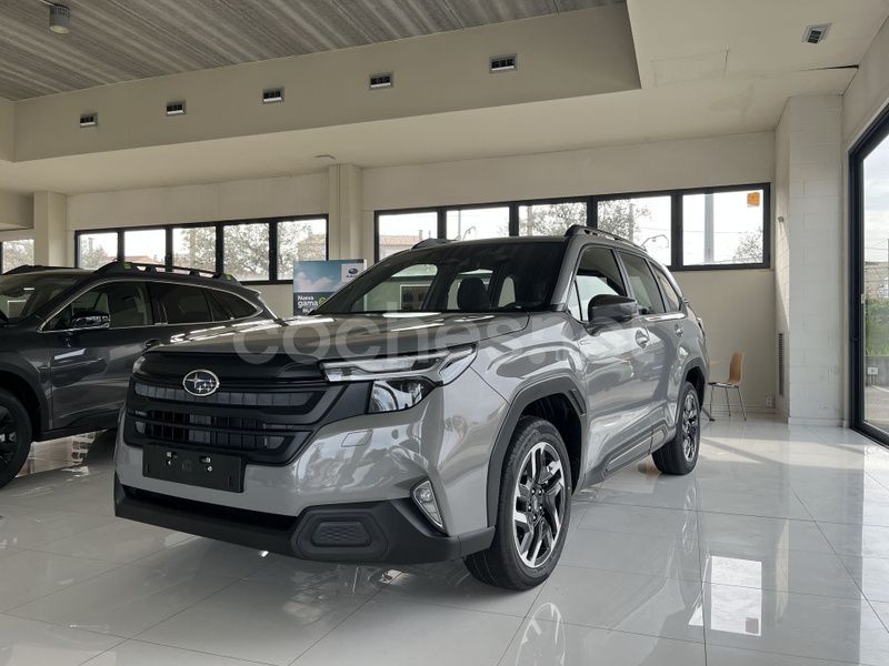 Gris Nuevo 2025 Subaru Forester Active SUV | 39.200 € (Precio justo) - Imagen 1/4