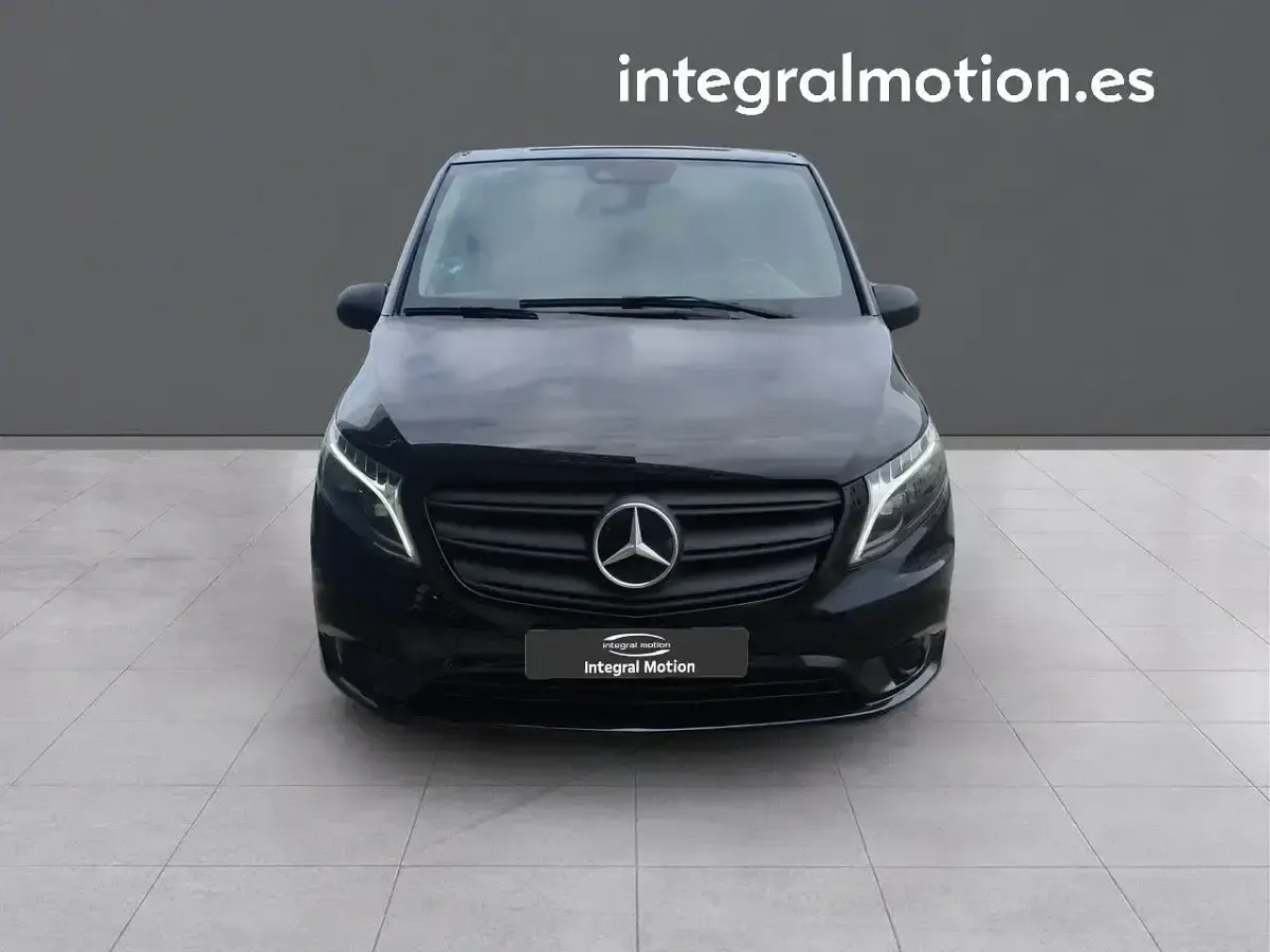Usado Mercedes Vito 163 CV (119 kW) 2024 Negro Van
