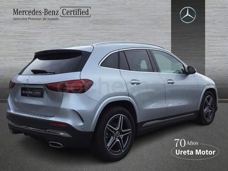 Usado Mercedes GLA200 163 CV (119 kW) 2025 Gris / plata SUV