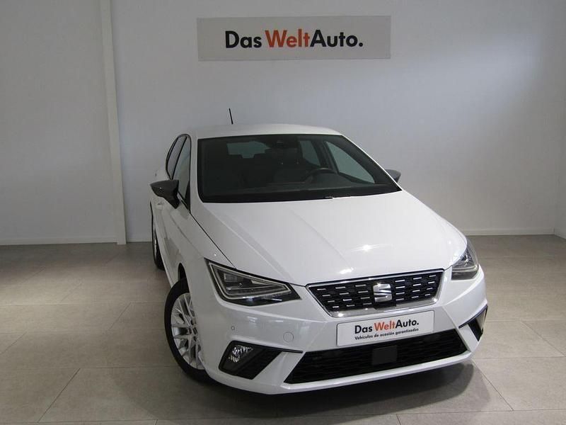 Blanco Usado 2025 Seat Ibiza Berlina | 18.490 € (Precio justo) - Imagen 1/4